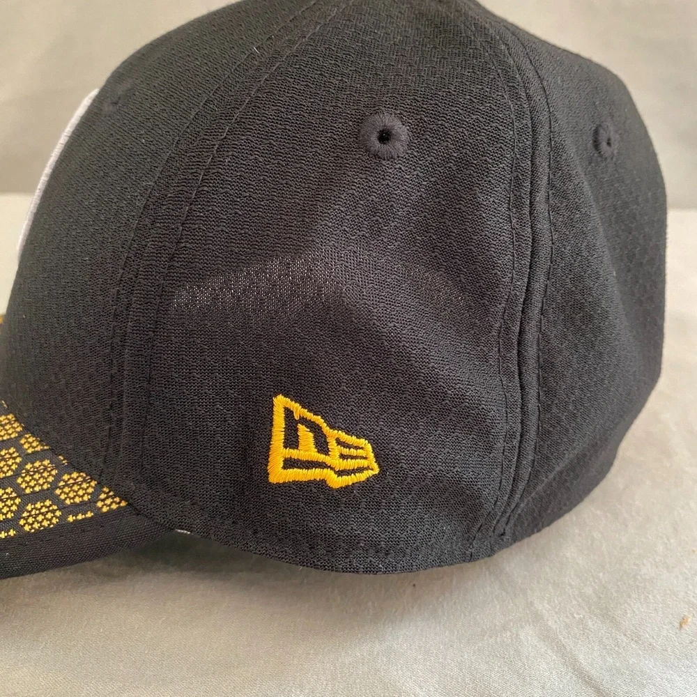 Pittsburgh Steelers‎ Child Youth Size New Era Fitted Hat Metal NFL Medallion